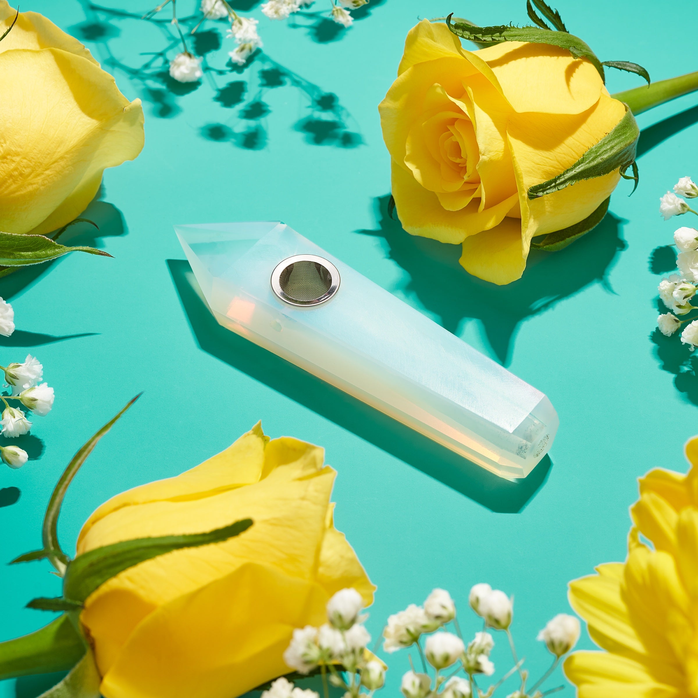 Plain Jane pipe with yellow flowers